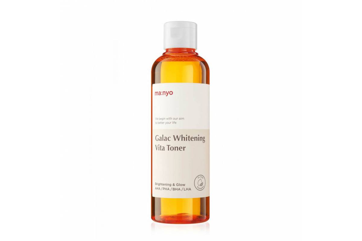 Мультивитаминный тоник для тусклой кожи Manyo Galac Whitening Vita Toner , 210 мл